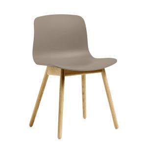 HAY - About A Chair AAC 12 , chêne laqué / kaki 2. 0 (patin…
