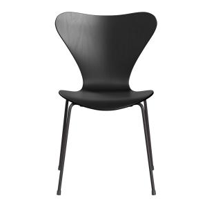 Fritz Hansen - Série 7 chaise, monochrome frêne teinté noir…