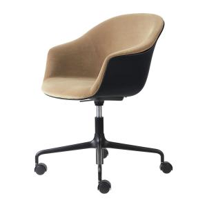 GUBI - Bat Meeting Chaise rembourrage avant, noir / Dune (D…