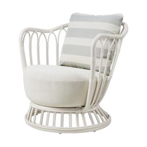 GUBI - Grace Outdoor Lounge Chair, alabaster white / blanc…