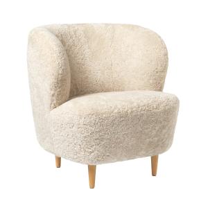 Gubi - Stay Lounge Chair small, chêne laqué mat / Sheepskin…