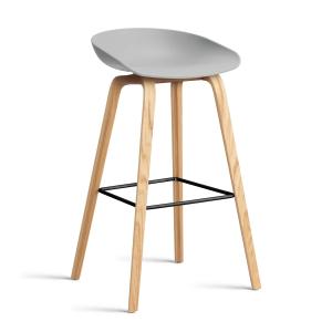HAY - About A Stool AAS 32 H 75 cm, chêne laqué / acier noi…