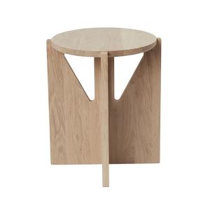 Kristina Dam Studio - Tabouret, Ø 36 cm H 42 cm, chêne