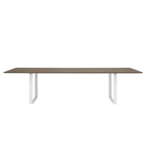 Muuto - 70/70 Table de repas, 295 x 108 cm, chêne fumé / bl…