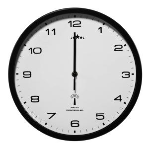 Horloge noire radio pilotée 31cm changement heure auto