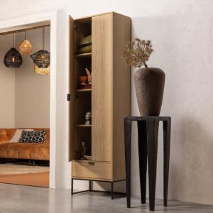 Armoire moderne en bois