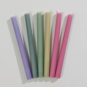 Bougies longues vert kaki, rose et violette (x6)