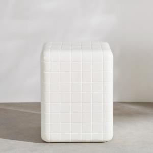 Bout de canapé de jardin en ciment effet carrelage coloris…