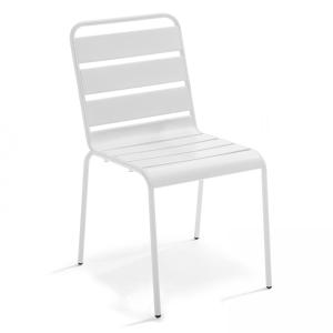 Chaise de jardin en métal blanc