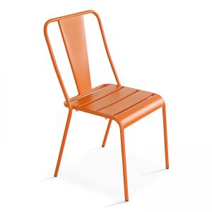 Chaise de jardin en métal orange