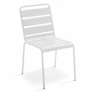 Chaise de terrasse en métal blanc