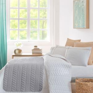 Chemin de lit en percale de coton surpiqué  gris perle 80x2…