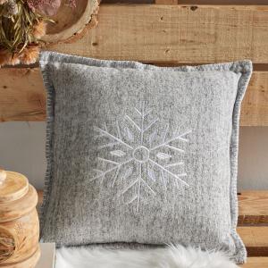 Coussin déhoussable carré brodé en flanelle  45x45cm