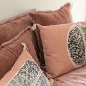 Coussin garni en Coton rose 30x50 cm