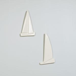 Déco murales bateaux en grès écru (x2)