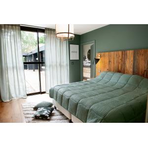 Dessus de lit matelassé vert sauge 250x260cm