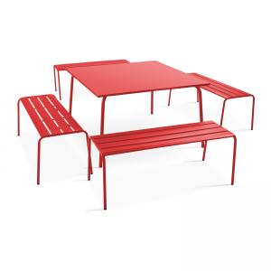 Ensemble table de jardin carrée et 4 bancs en métal rouge