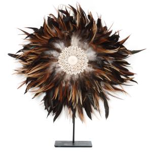 Figurine en plumes noir brun