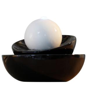 Fontaine en céramique noir et blanc style moderne et Intemp…