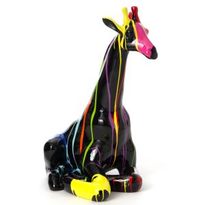 Girafe couchée    noir en résine