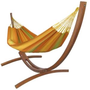 Hamac L en coton multicolore et pied en bois de mélèze