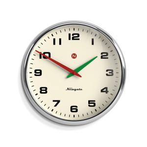 Horloge murale en chrome