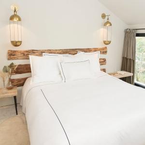Housse de couette en satin de coton blanc et bleu 220x240