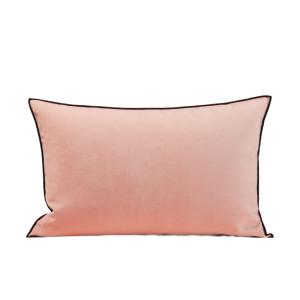 Housse de coussin 40x60 cm Eglantine et bourdon noir