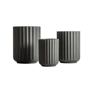 Jardinière en céramique gris  en 42x42x56 cm