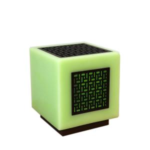 Lampe en cire naturelle motif cubique verveine H.15 cm