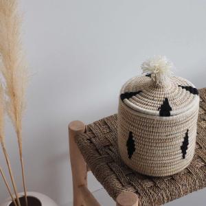MALOU - Boîte berbère en laine et osier motif noir