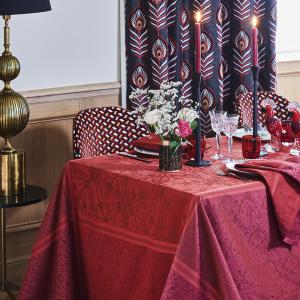 Nappe antitache déperlant  bordeaux 172X172