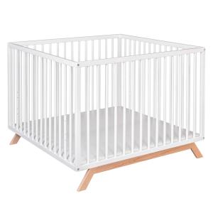 Parc en bois massif style scandinave
