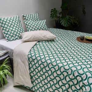 Parure de lit en coton bio verte et blanche 240 x 220 cm