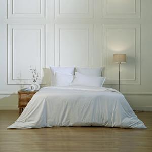 Parure   taies 65x65 percale blanc 240x220