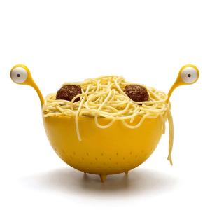 Passoire jaune à spaghetti monstre