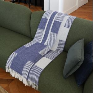 Plaid en laine et cachemire bleu et blanc 130x186