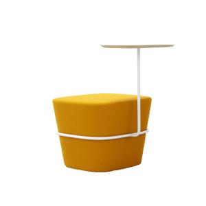 Pouf en tissu coloris jaune et tablette écritoire