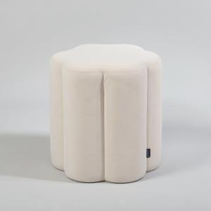 Pouf fleur en velours beige