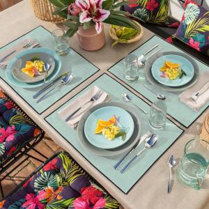 Sets de table en lin vert céladon 35x48