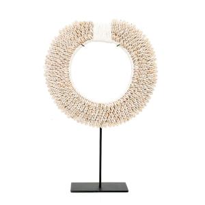 Statuette disque en coquillages et fer blanc H45 cm