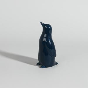 Statuette pingouin en faïence bleu nuit H15