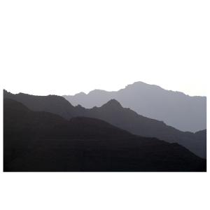 Tableau impression sur toile montagnes dans la brume 60x90cm