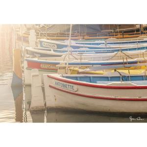 Tableau sur verre barques Cassis 45x65