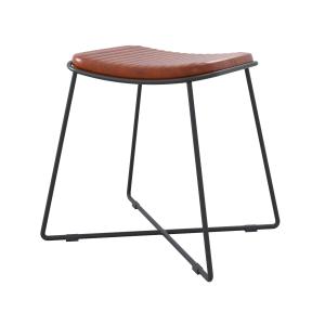 Tabouret en cuir marron et pieds en métal noir