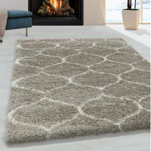 Tapis à poils longs et motifs alhambra beige 140x200cm