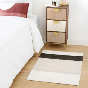 Tapis en chenille écru, beige et noir 60x90