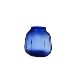 Vase en verre moulé et teinté bleu H23cm